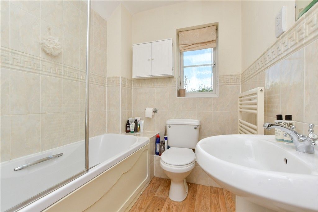 Property photo 3 of 13 Bathroom