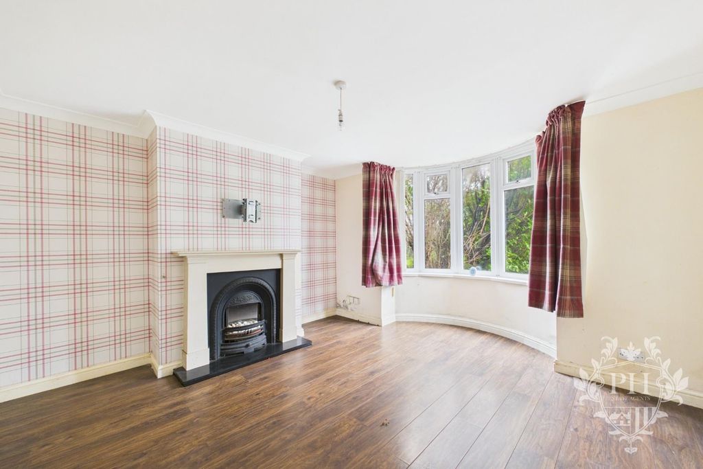 Property photo 2 of 11 Cam02002G0-Pr0258-Still005.Jpg