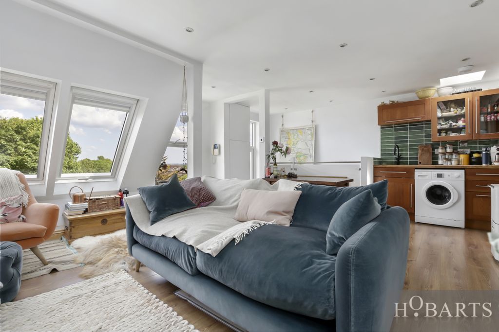 Property photo 3 of 14 Gallery