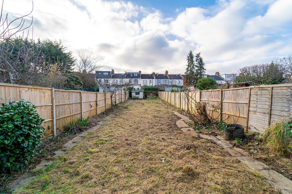 Property photo 2 of 18 Ndb09342