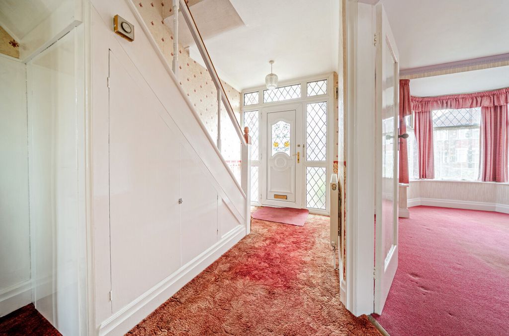 Property photo 2 of 20 1478350-9-6A30103...