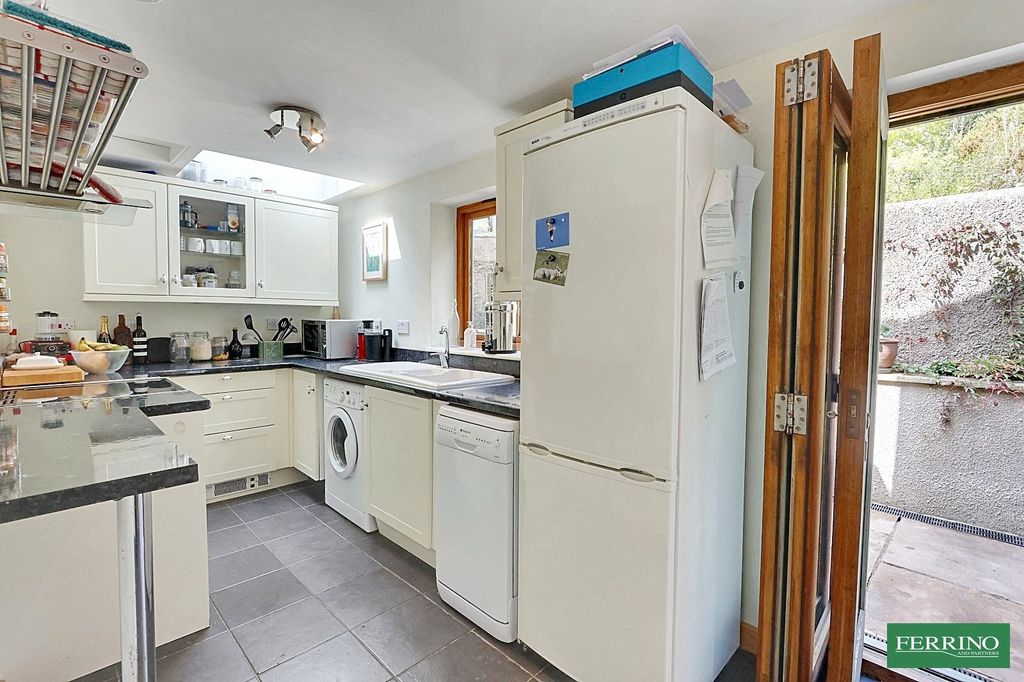 Property photo 3 of 21 Kitchen Breakfast Room