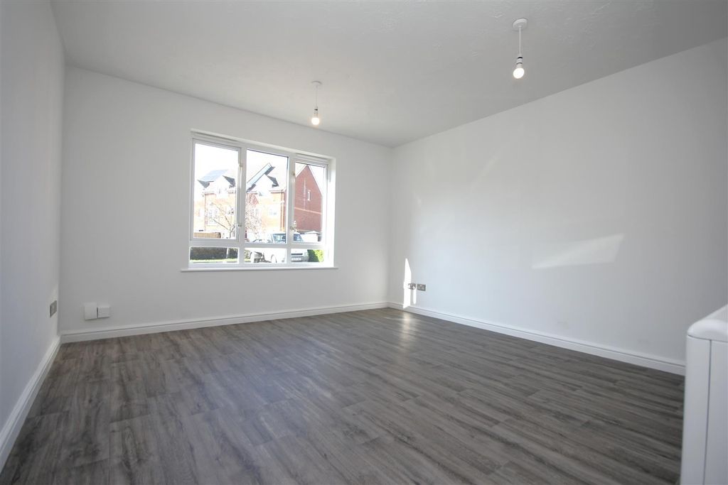 Property photo 3 of 7 Img_5045.Jpg