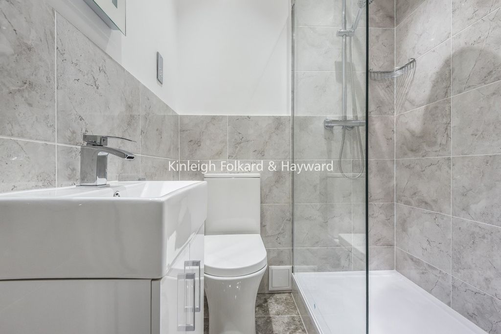 Property photo 3 of 12 Picture No. 10