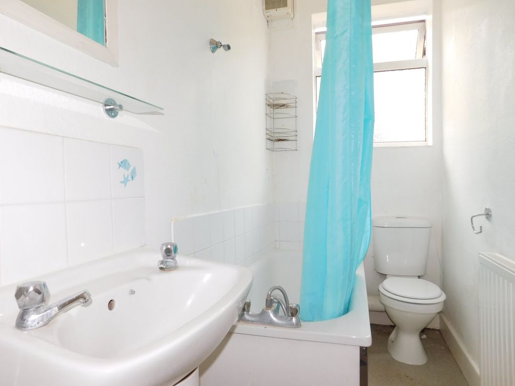 Property photo 3 of 3