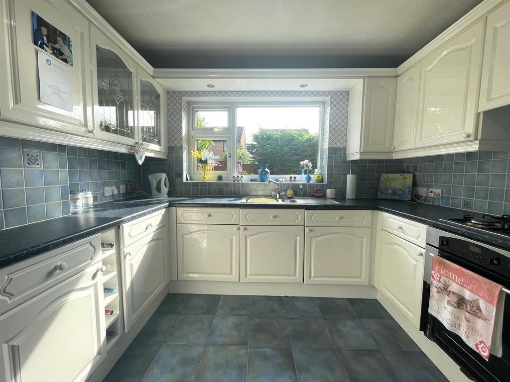 Property photo 2 of 20 d .Jpg