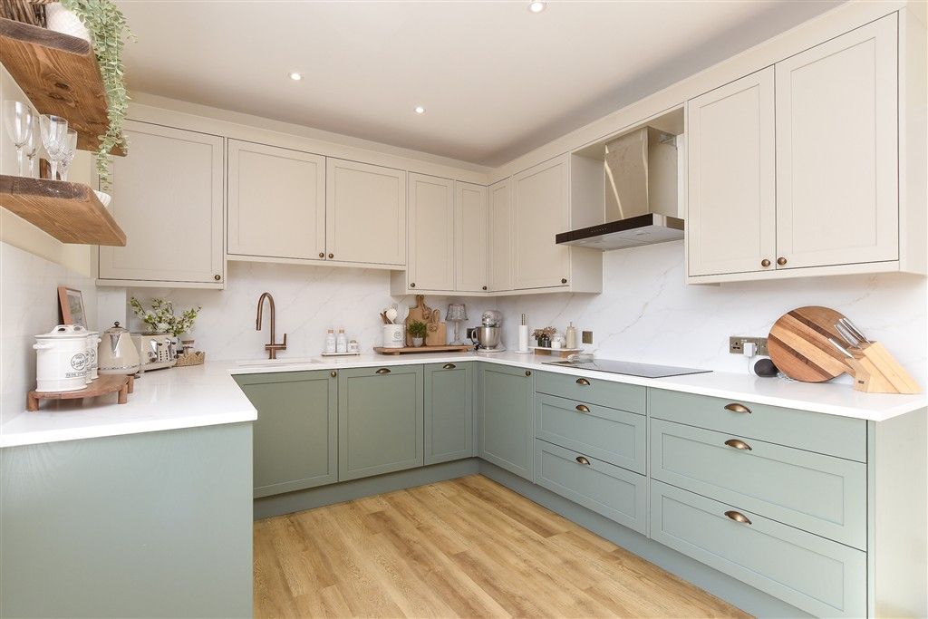 Property photo 1 of 15 Kitchen