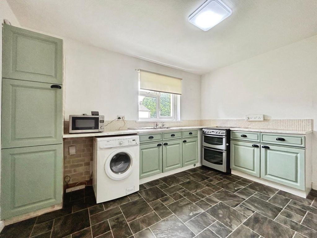 Property photo 3 of 12 2F1E547c-Image00014.Jpeg