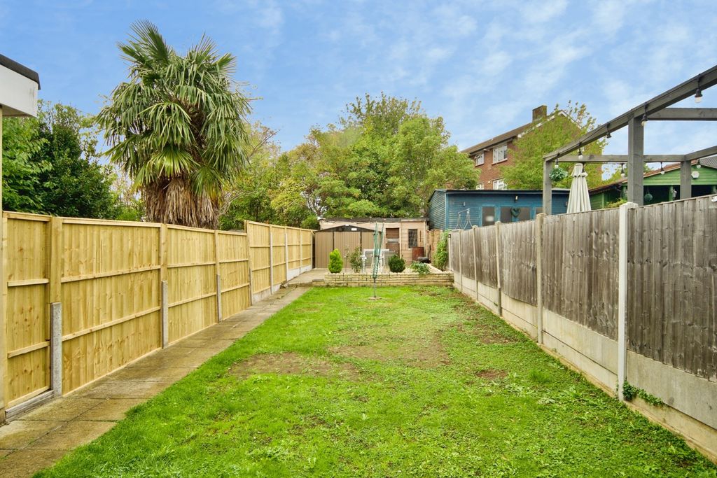 Property photo 2 of 19 Pbox-Img.Jpg