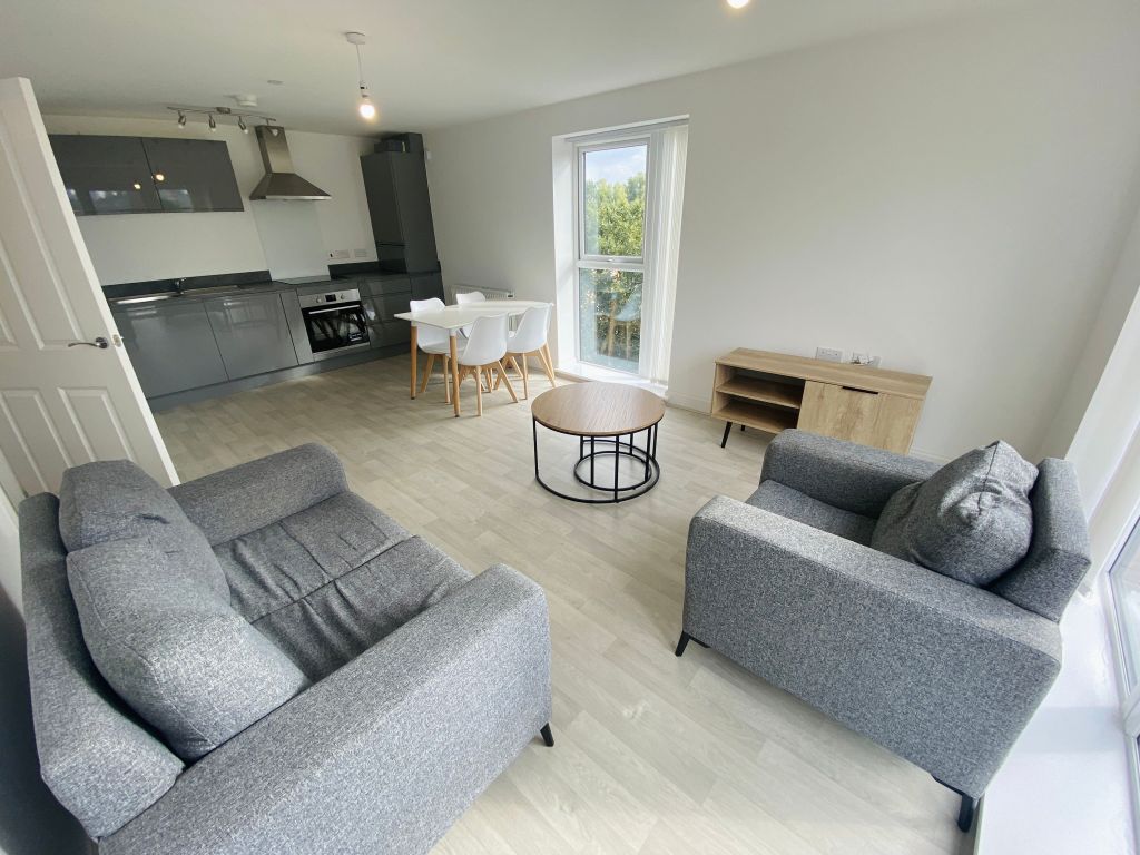 Property photo 2 of 12