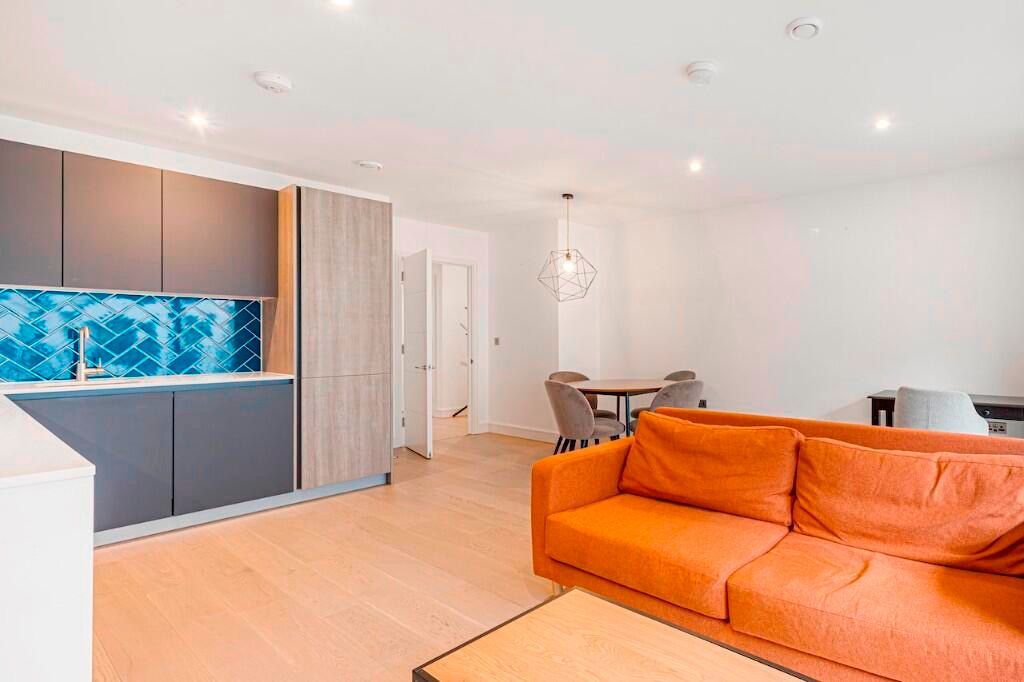 Property photo 1 of 2