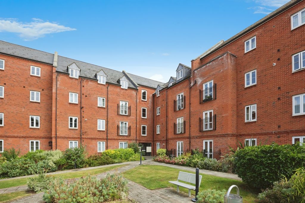 Property photo 1 of 5 Exterior