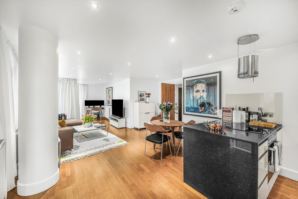 Property photo 3 of 13 Image