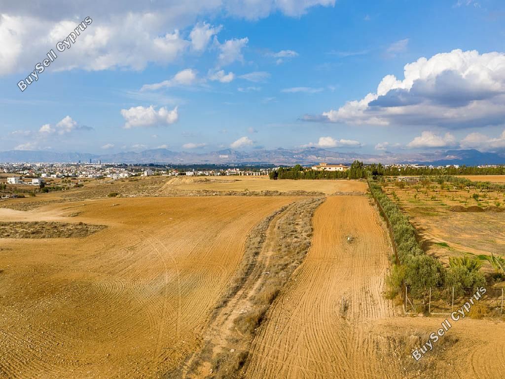 Property photo 2 of 11