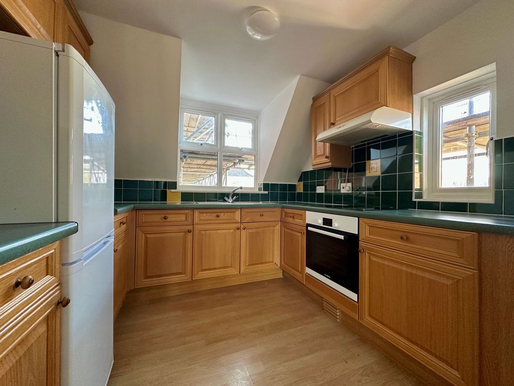 Property photo 2 of 12 Kitchen