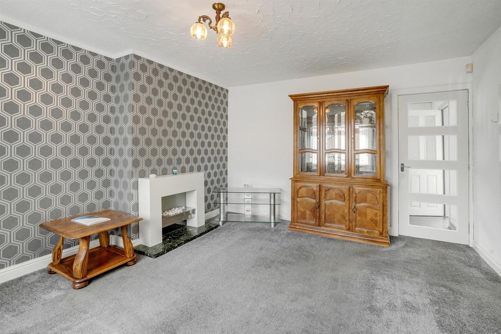 Property photo 2 of 17 2.Jpg