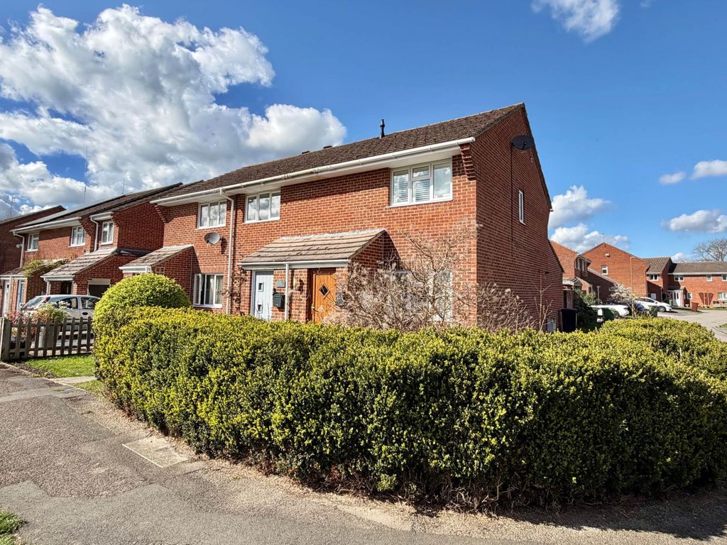 Property photo 1 of 12