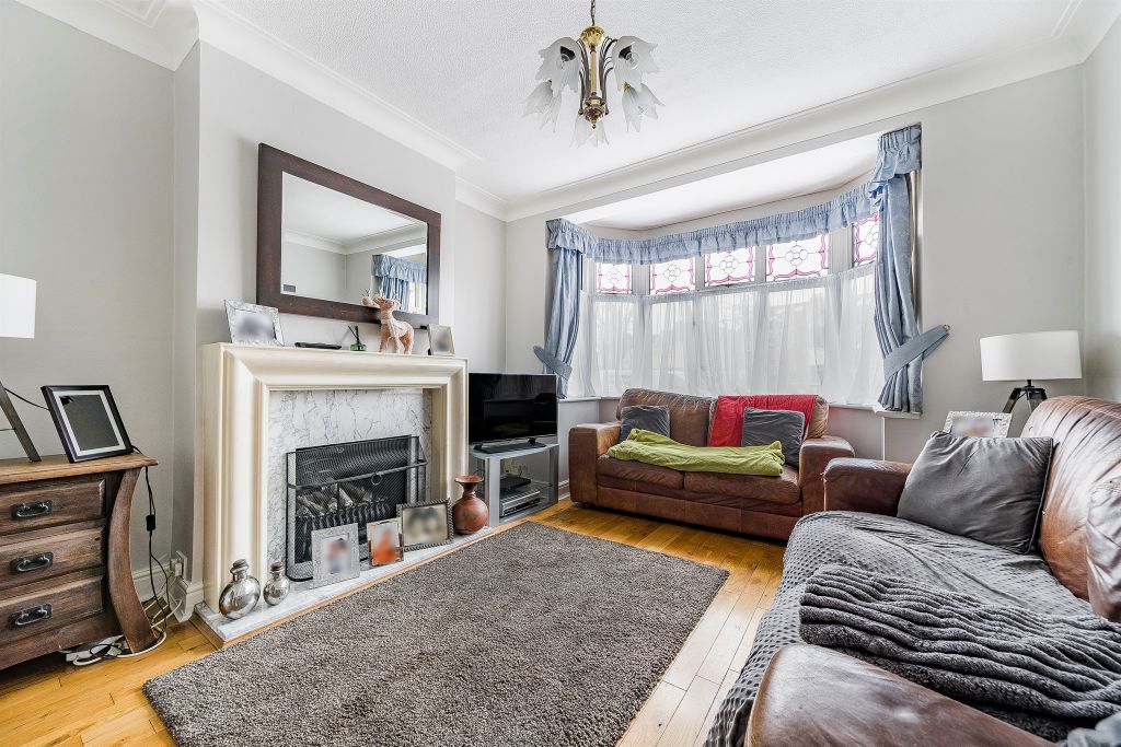 Property photo 2 of 12