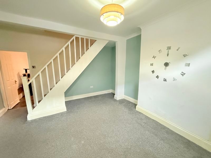 Property photo 2 of 8 Photo 1