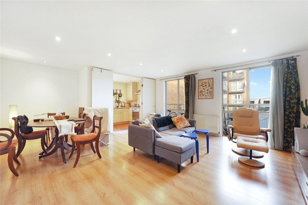 Property photo 2 of 15 Picture No. 06