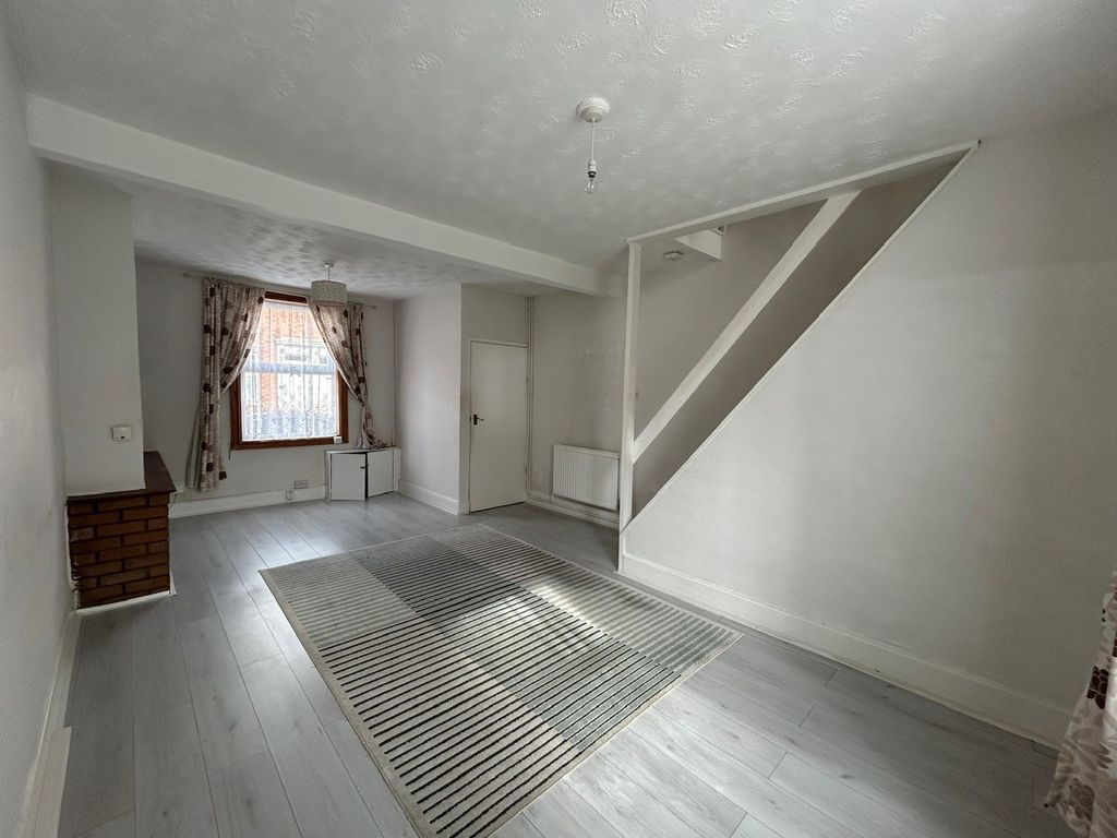 Property photo 3 of 9 Lounge Diner