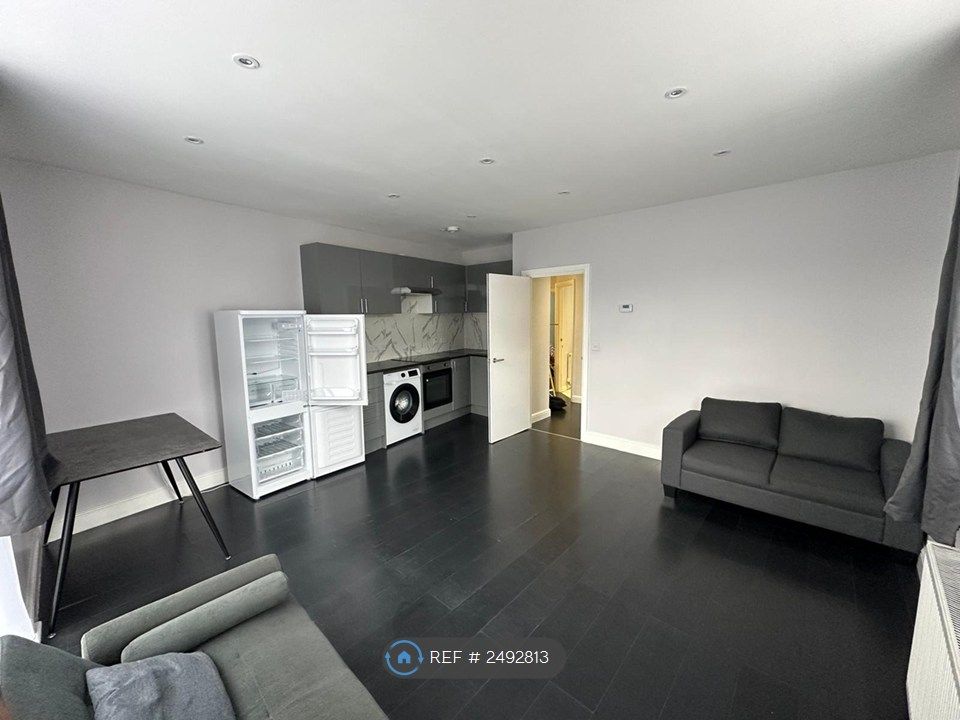 Property photo 3 of 5