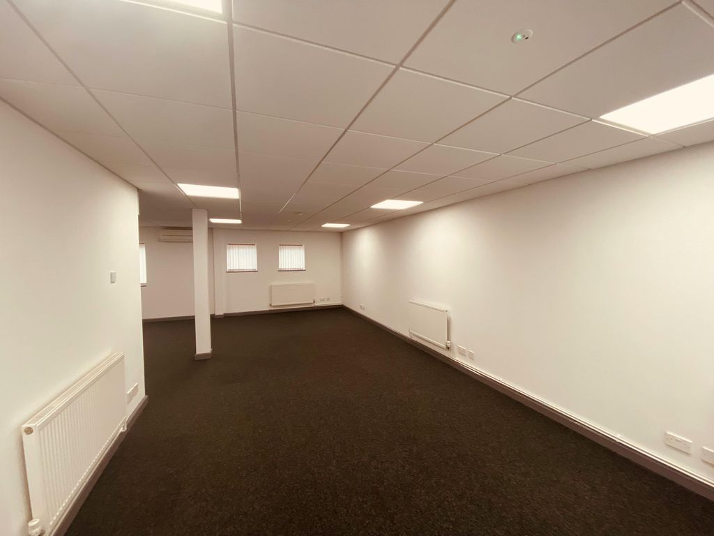 Property photo 3 of 5 Tempimageg8Cmvc.Jpg