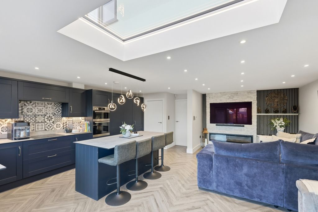 Property photo 2 of 16 4S6A2975