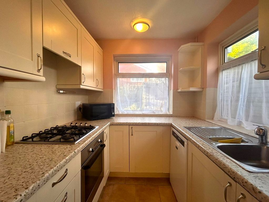 Property photo 3 of 13 Kitchen