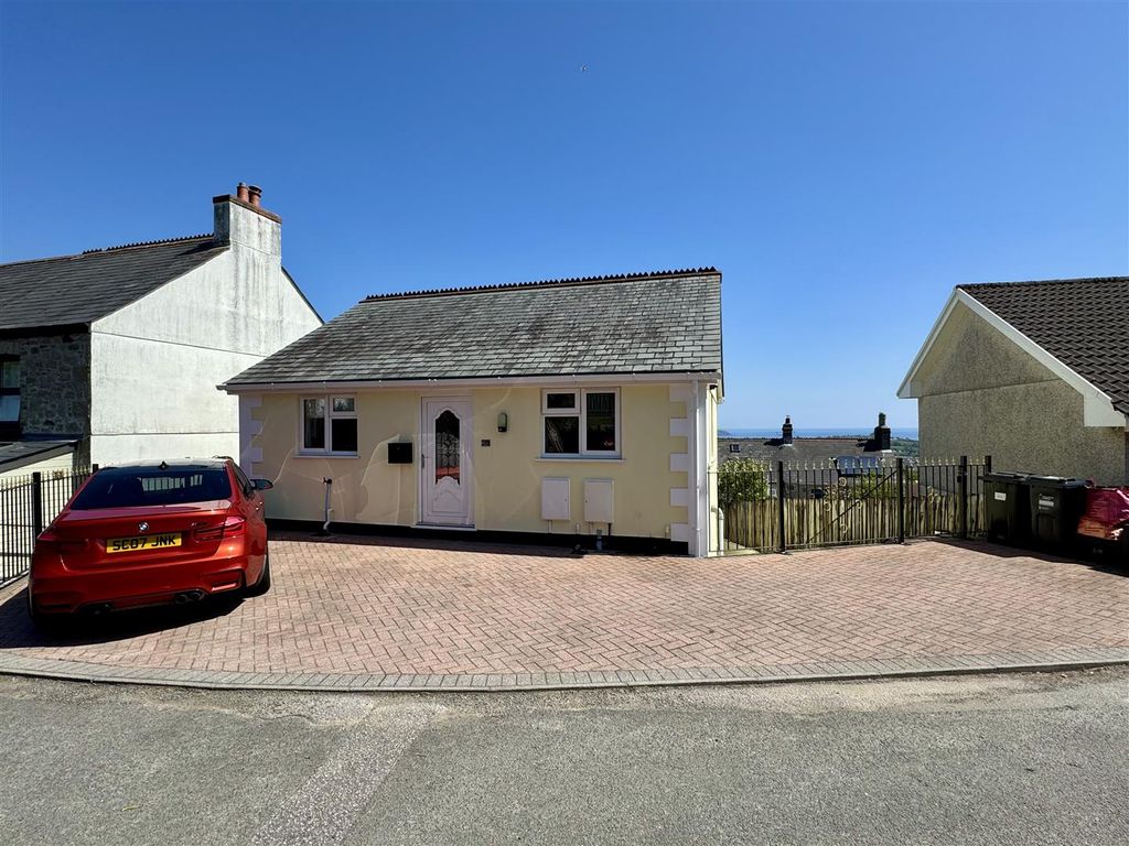 Property photo 2 of 19