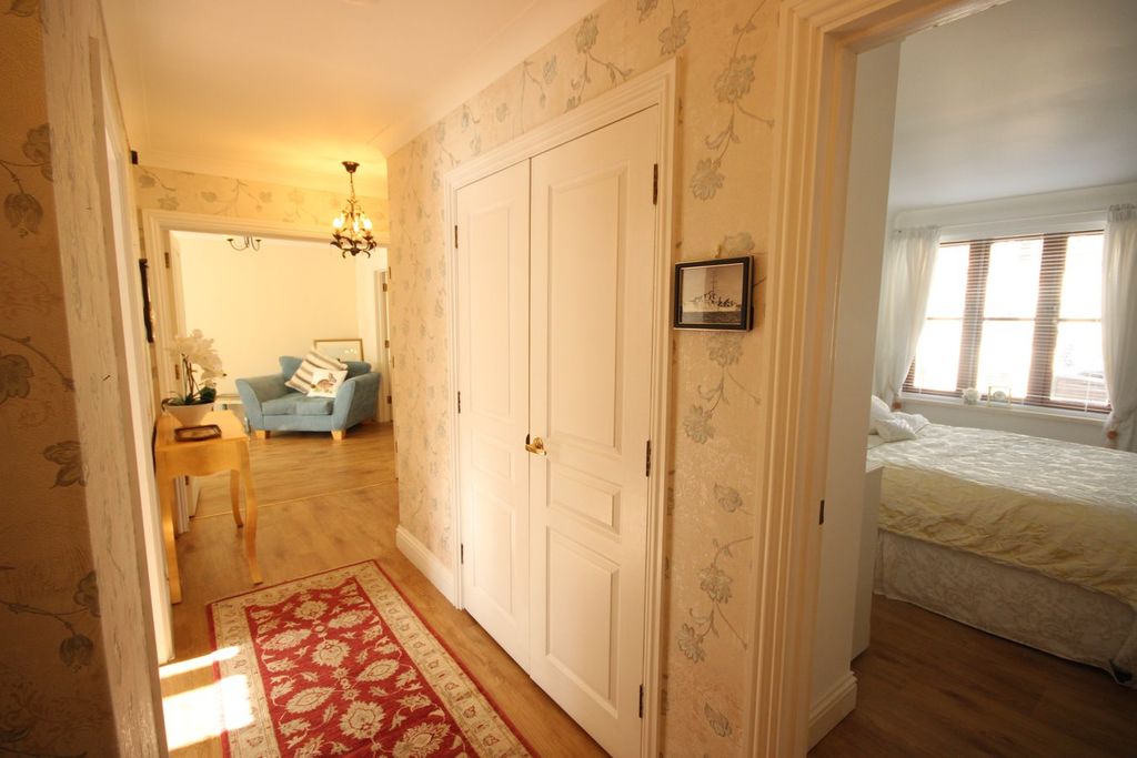 Property photo 3 of 26