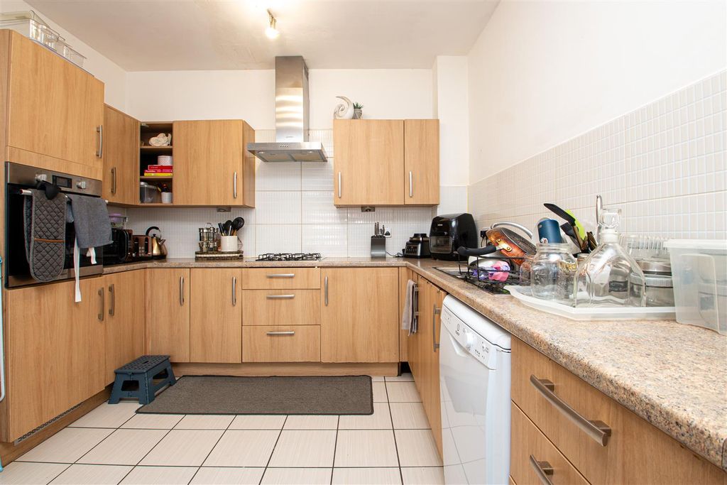 Property photo 3 of 18 3Felstar_2.Jpg