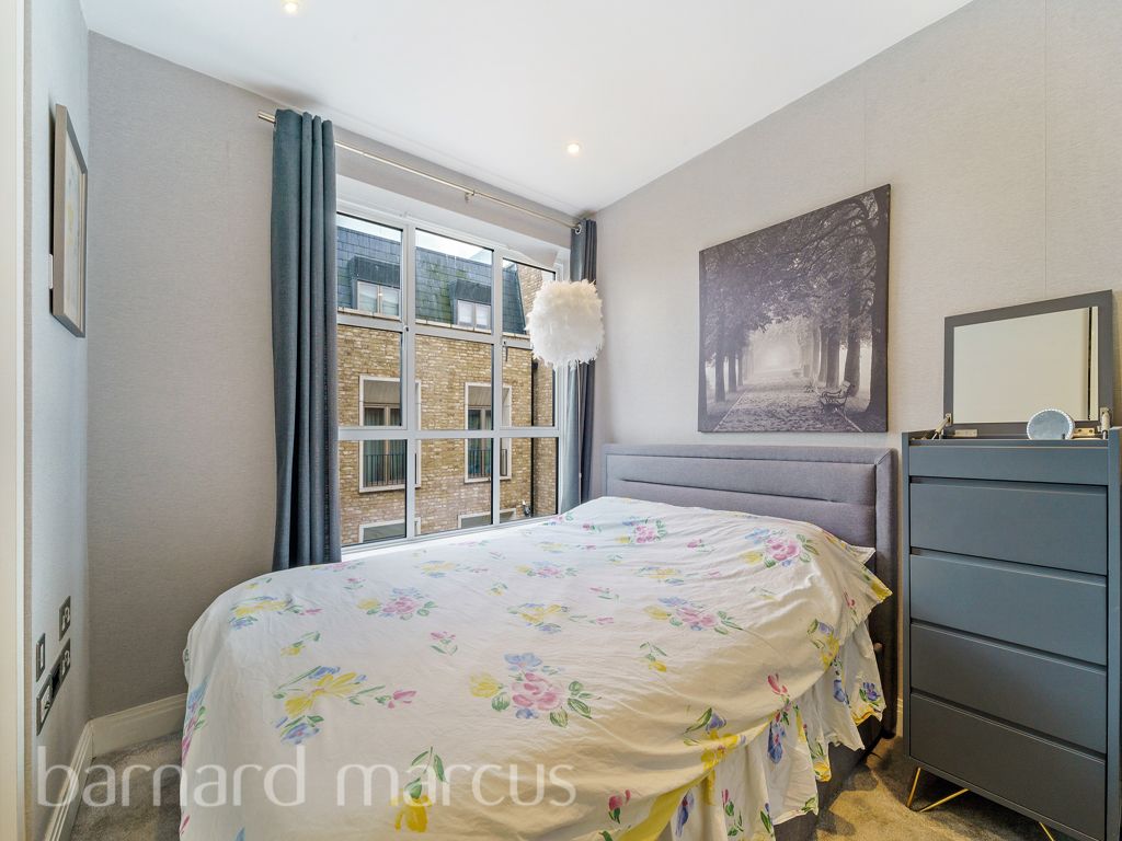 Property photo 2 of 6 Bedroom 1