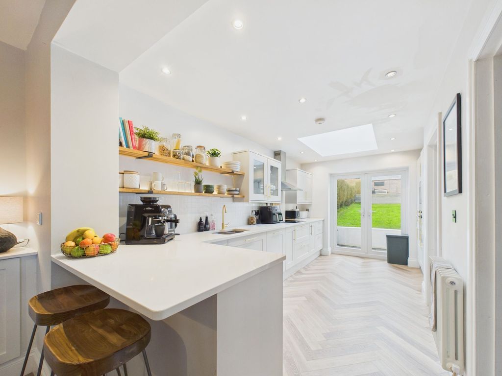 Property photo 2 of 48