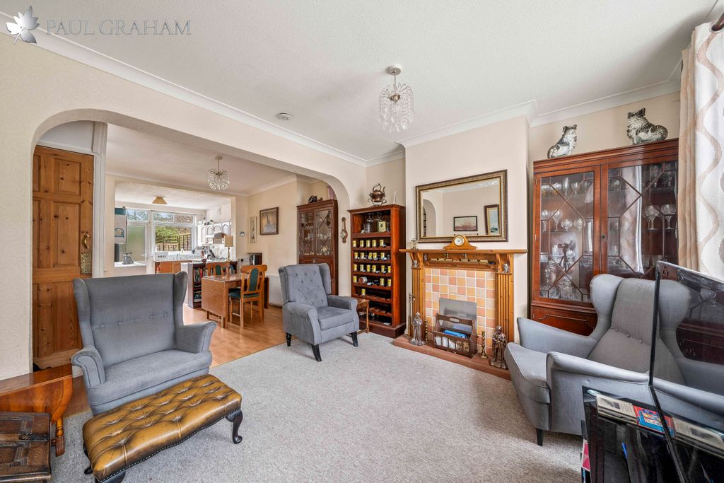 Property photo 3 of 12 Dsc03171