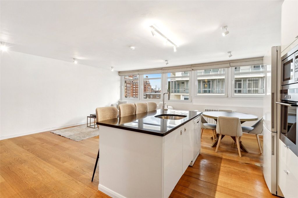 Property photo 3 of 18 Picture No. 15