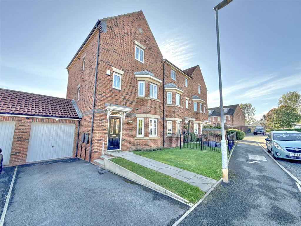 Property photo 1 of 30 External