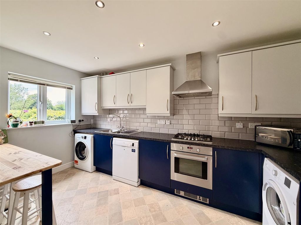 Property photo 3 of 29 3