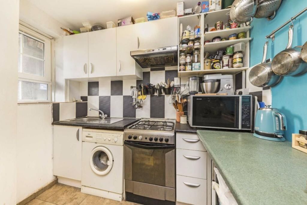 Property photo 3 of 9