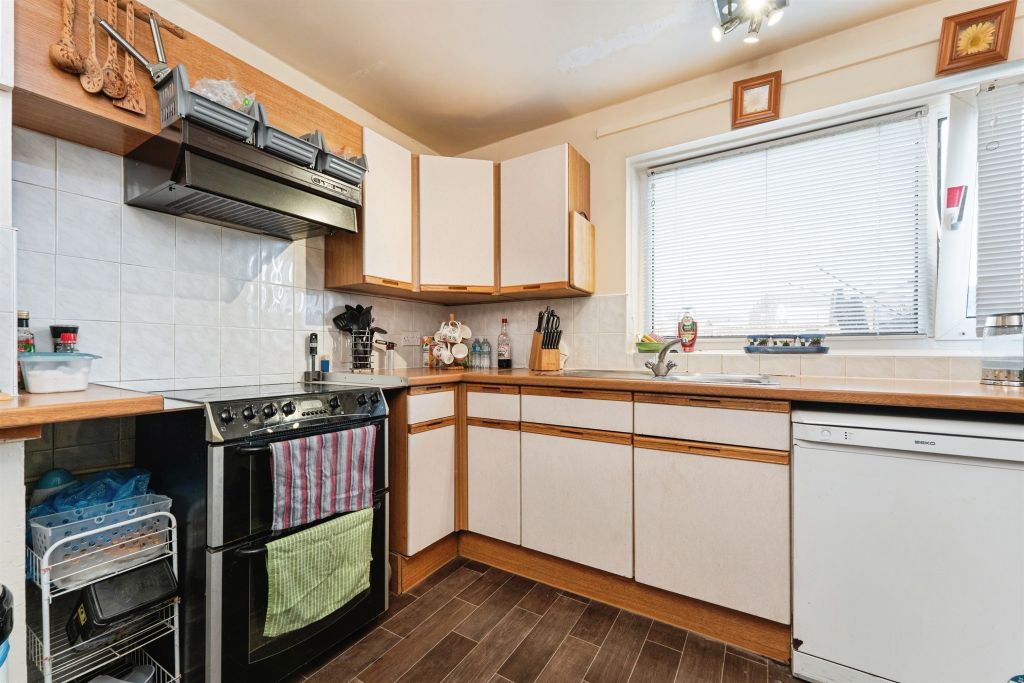 Property photo 3 of 14