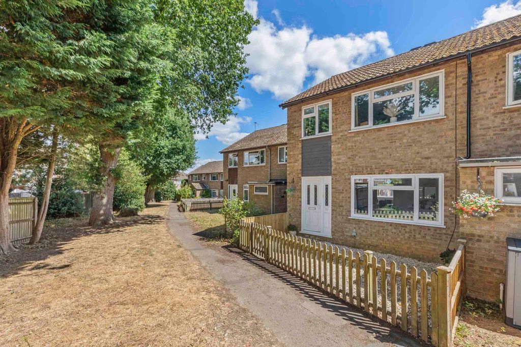 Property photo 1 of 12
