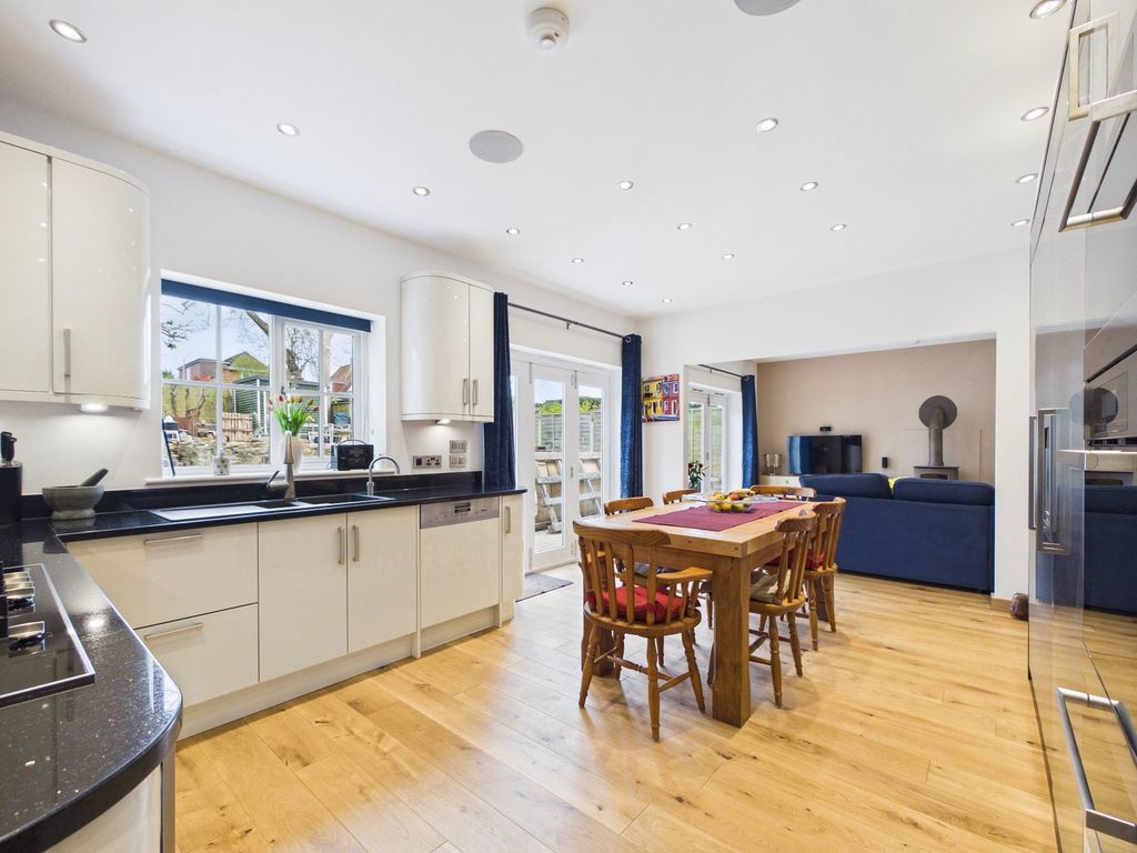 Property photo 2 of 18