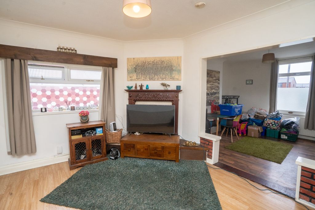 Property photo 3 of 29