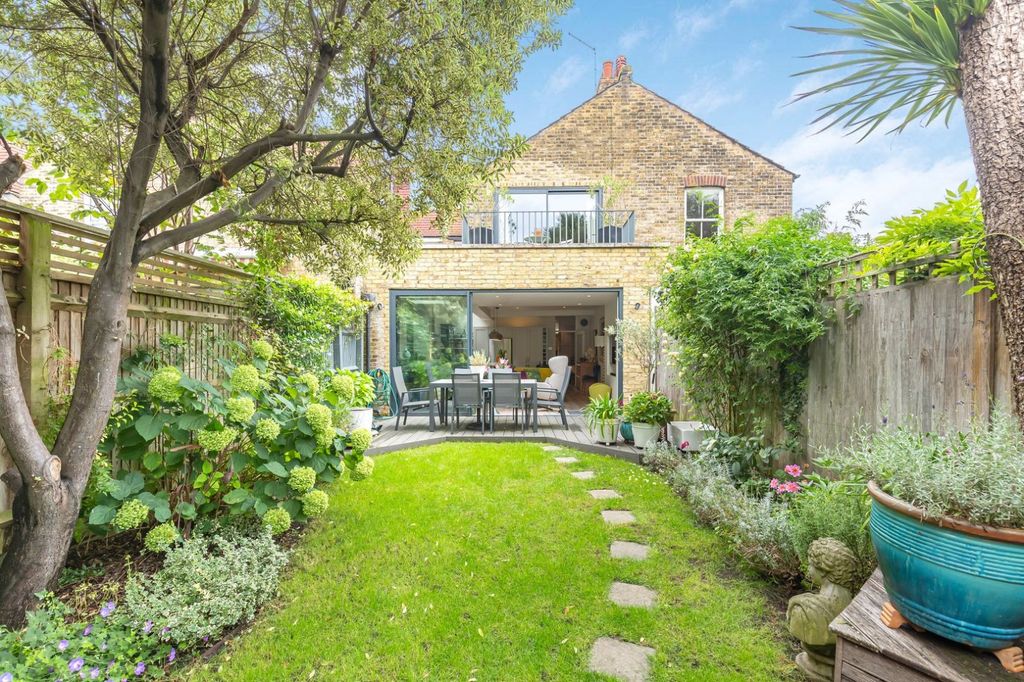 Property photo 2 of 15 Picture No. 73