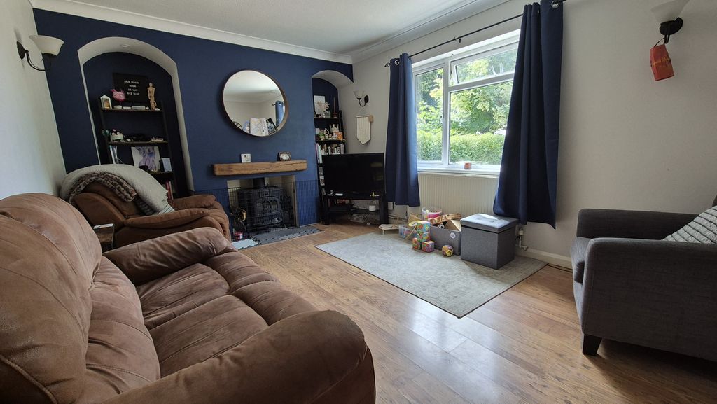 Property photo 3 of 23