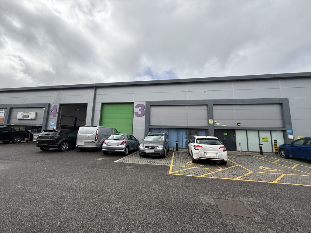 Property photo 1 of 4