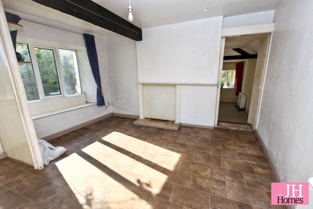 Property photo 3 of 25