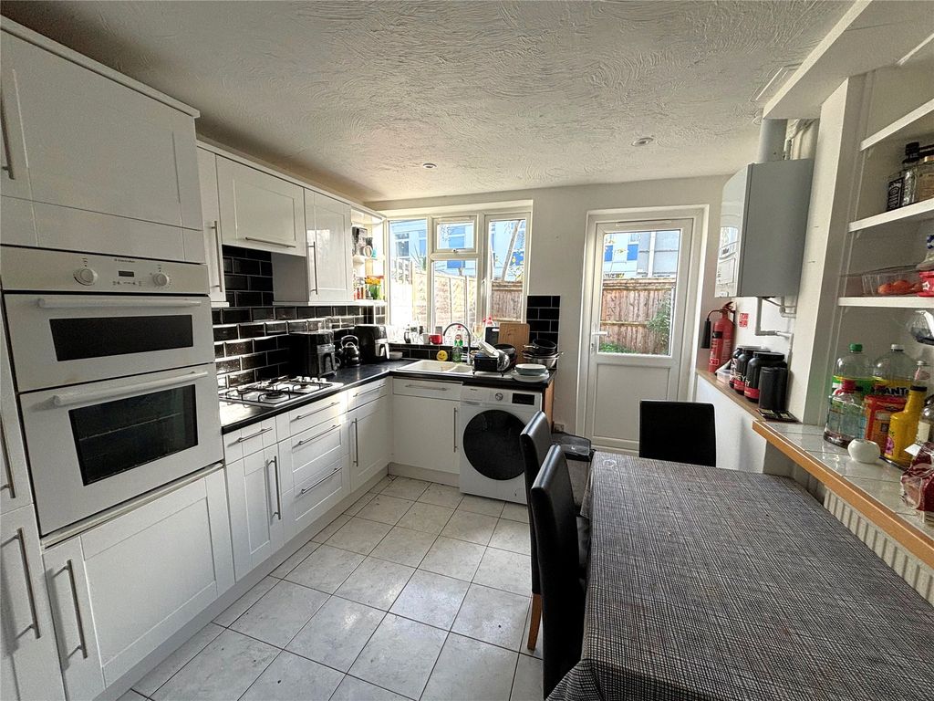 Property photo 2 of 8 Picture No. 07