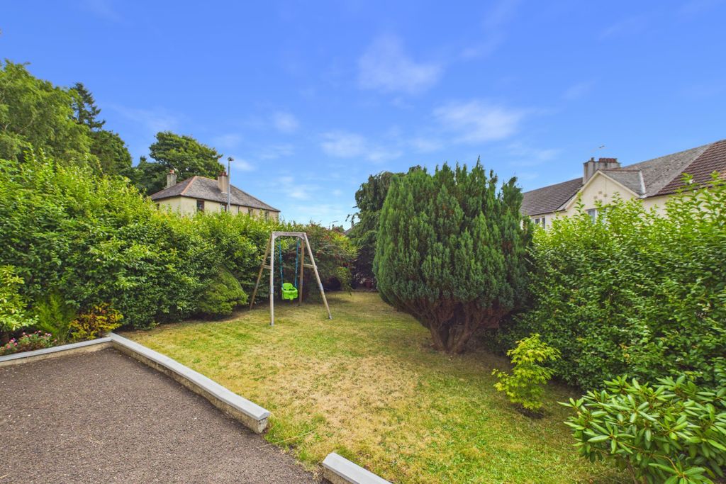 Property photo 3 of 31