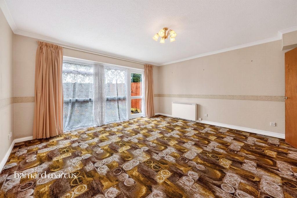 Property photo 3 of 10